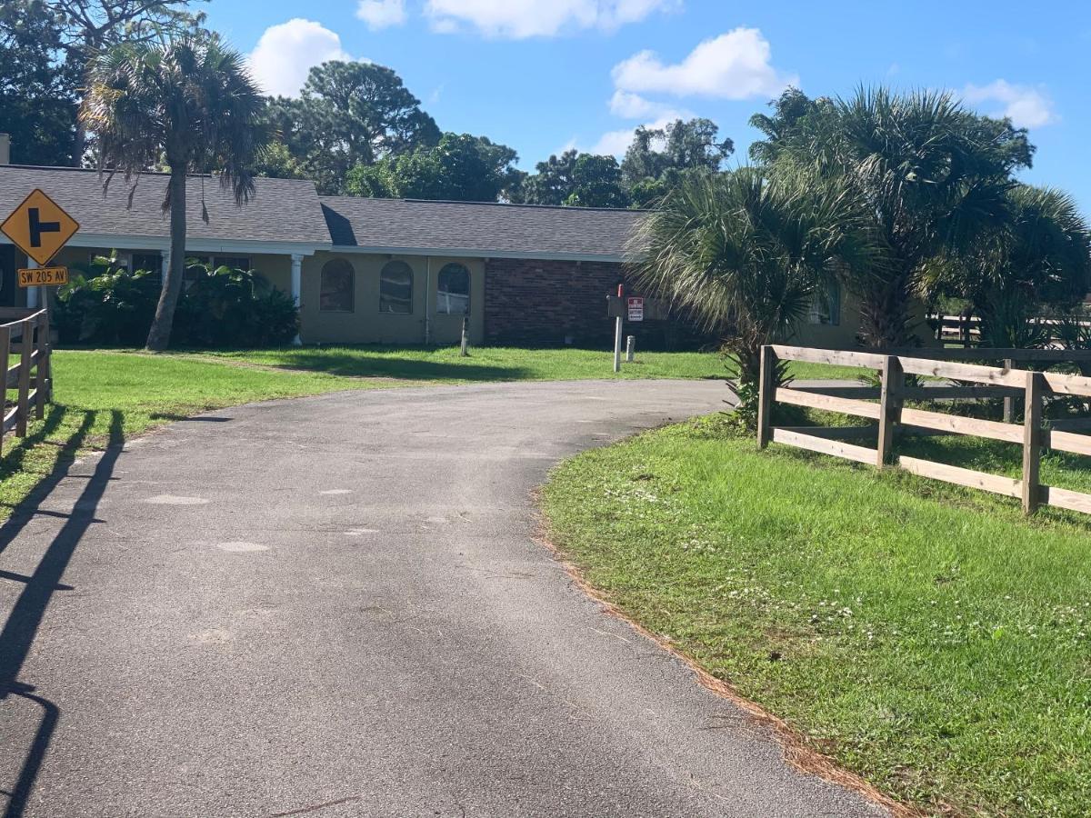 ホテル Oyo Family Ranch At Melbourne Fl エクステリア 写真